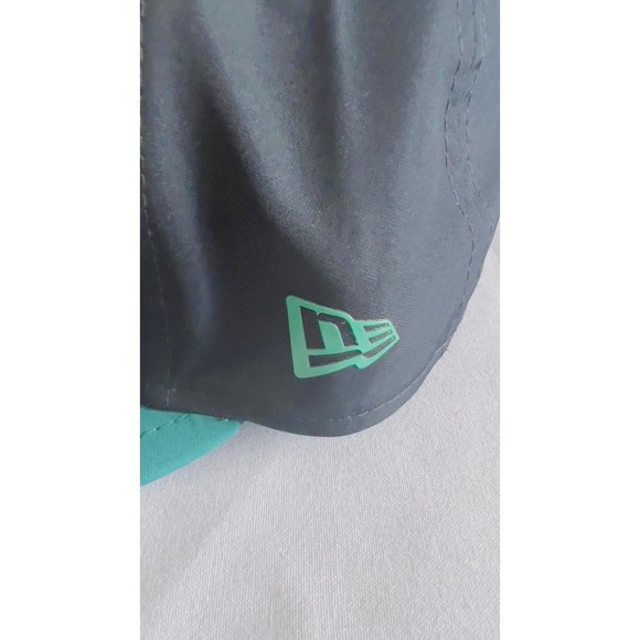 NEW ERA SEATTLE MARINERS 2018 TRAINING CAMP FITTED CAP - Picture 4 of 5